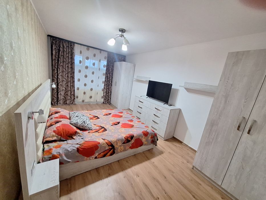 Închiriez apartament cu 2 camere Calea Moldovei,parcare privată - 1