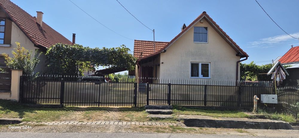 Casă de vânzare în Jabenița - 1
