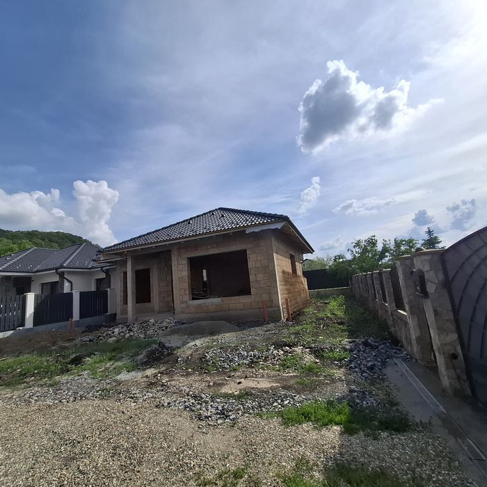 Casă pe un nivel,preț de apartament,toate utilitățiile în casa cu contoarele montate - 1