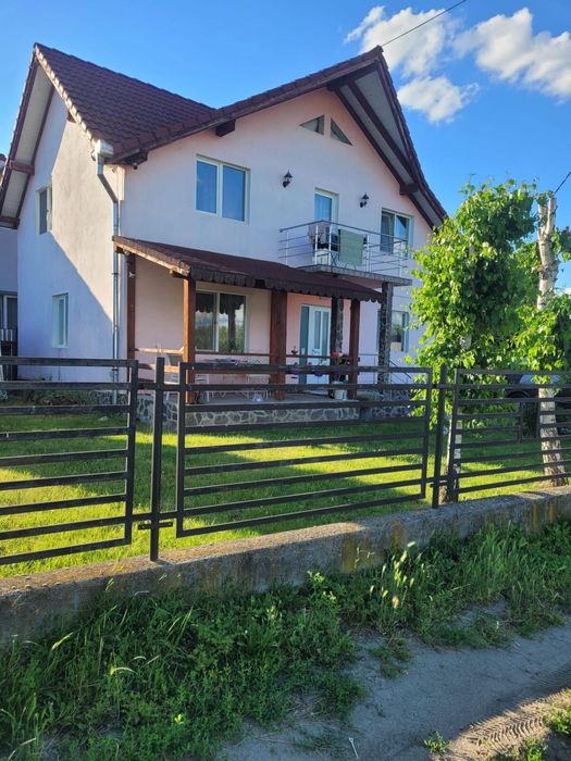 Vand casa la cheie, Reghin - 1