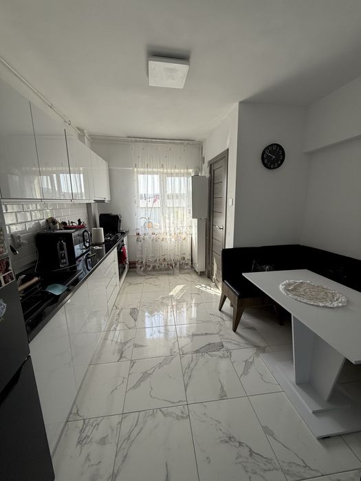 Apartament 2 camere decomandat 60 mp - 1