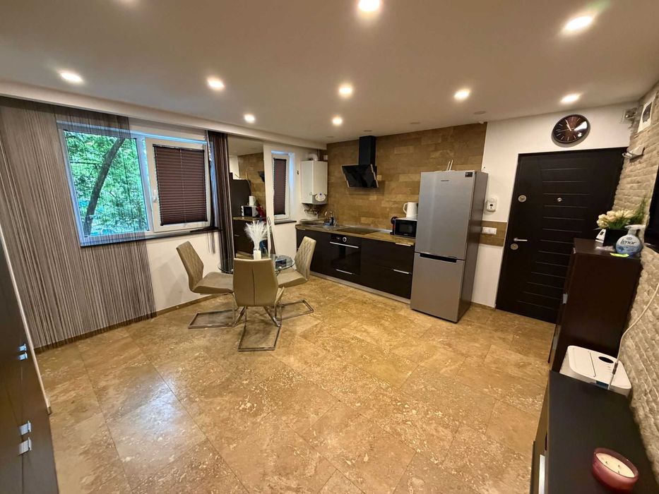 Apartament 2 camere , Bld. Decebal , etaj 1 - 1
