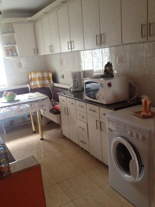 Vand apartament cu 3 camere - 1