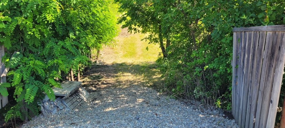 Teren intravilan Valea Ghinzii la drumul principal, la stradă. - 1
