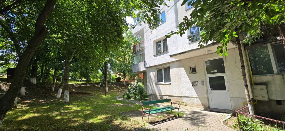 Apartament 65mp Targu Mures, Cartierul Tudor decomandat, 3 camere, 2 bai, balcon, etaj 3 - 1