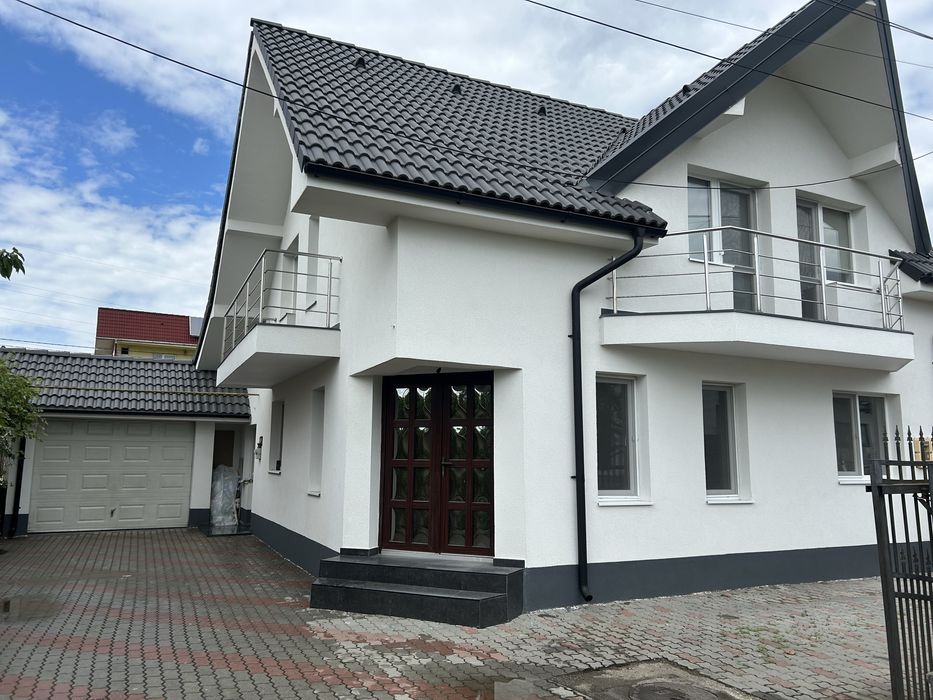 Casa de vanzare cu SPATIU multifunctional - 1
