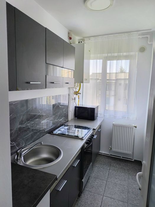 Apartament 2 camere de inchiriat zona piata Decebal - 1