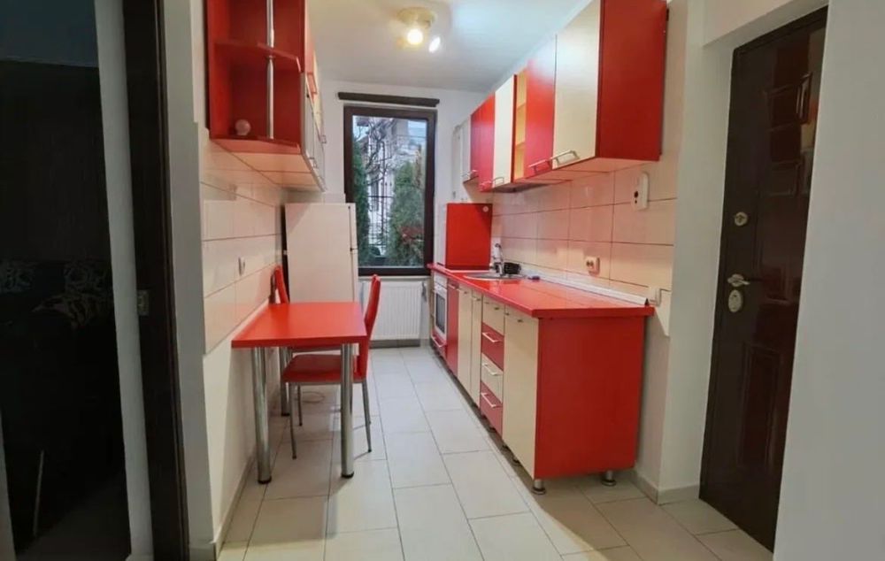 închiriem apartament cu 2 camere - 1