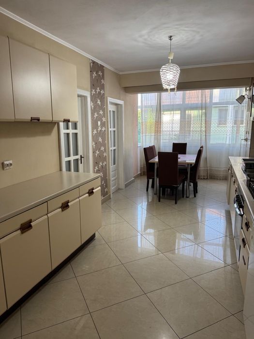 Închiriez apartament 4 camere – 100 mp – Str. Ecaterina Teodoroiu nr. 9 - 1